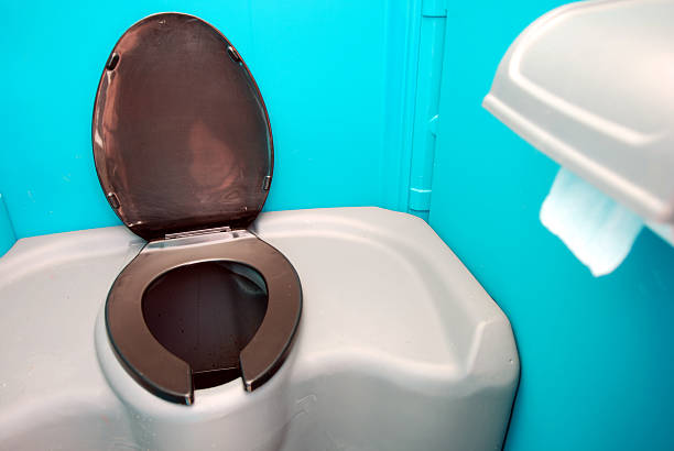 Porta potty rental for outdoor events in Maroa, IL